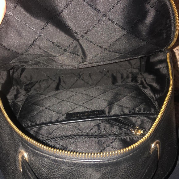 Black leather backpack - Picture 5 of 5